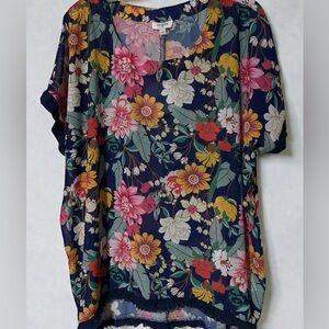 Umgee USA Women's Floral Blouse Size Large Boho High Low Fringe Hem Tunic Top